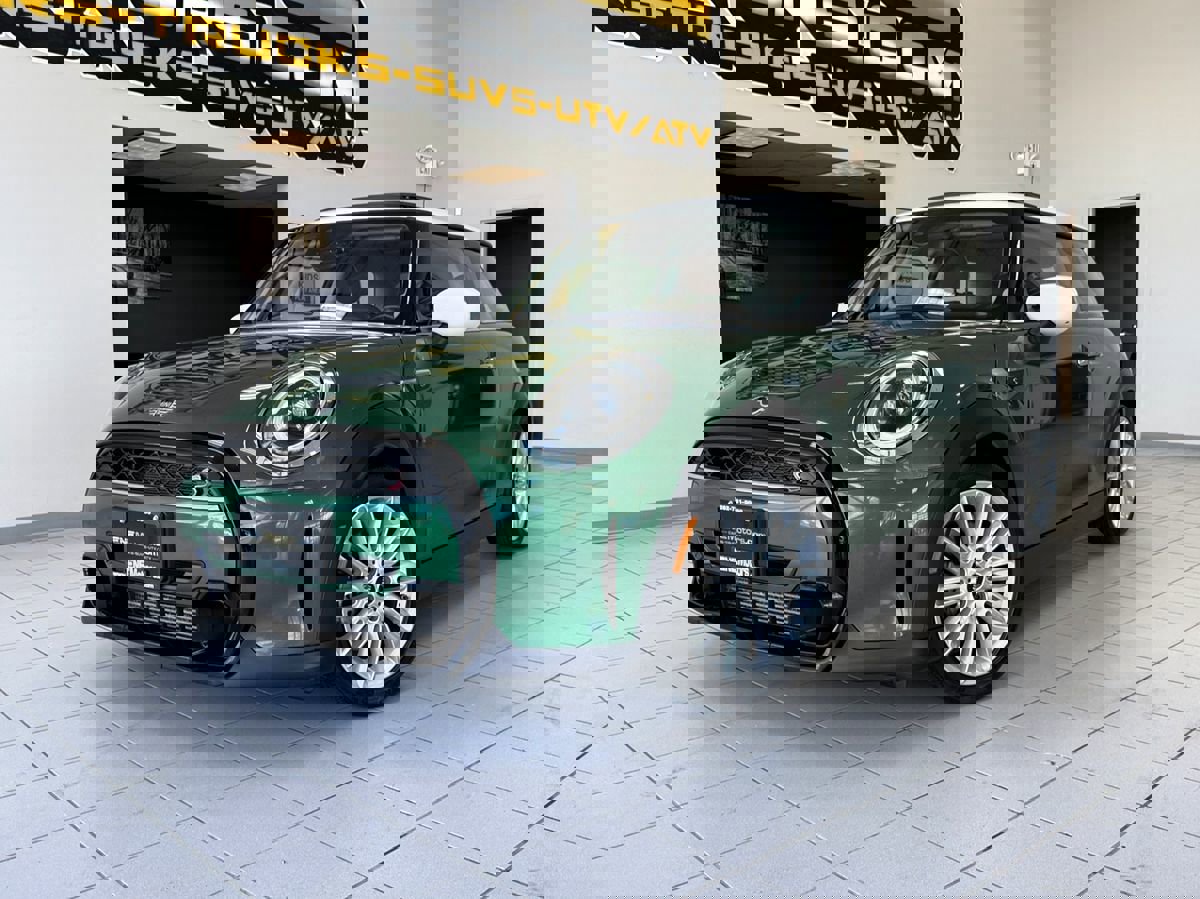 Used 2022 MINI Cooper S image 2