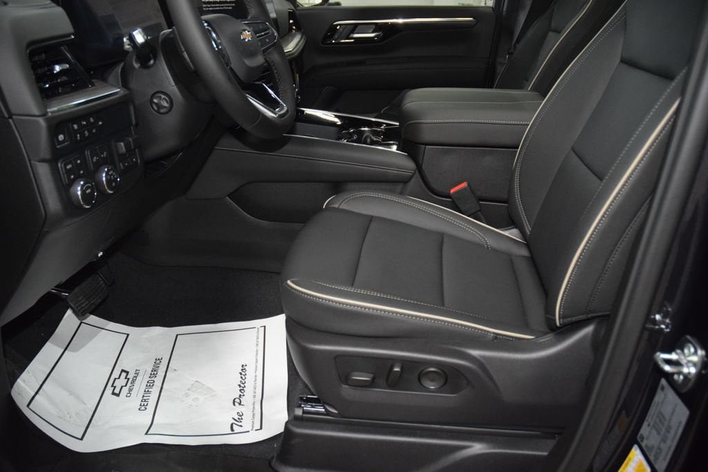 New 2026 Chevrolet Suburban Premier AWD/4WD image 40