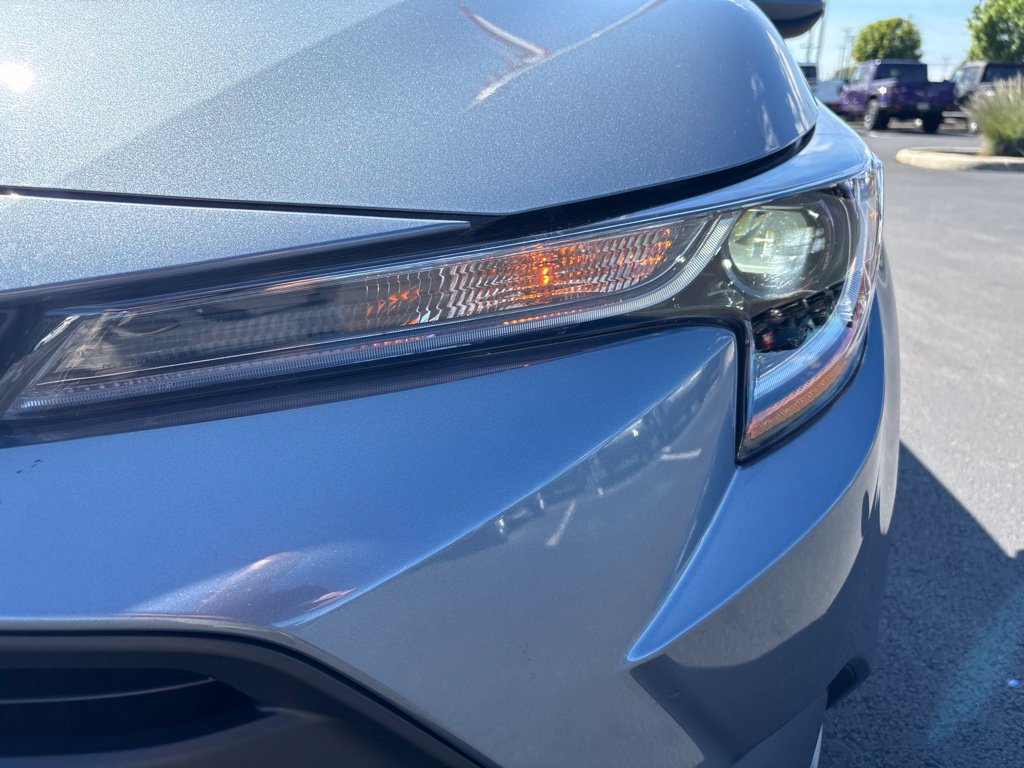 Used 2025 Toyota Corolla LE FWD image 9