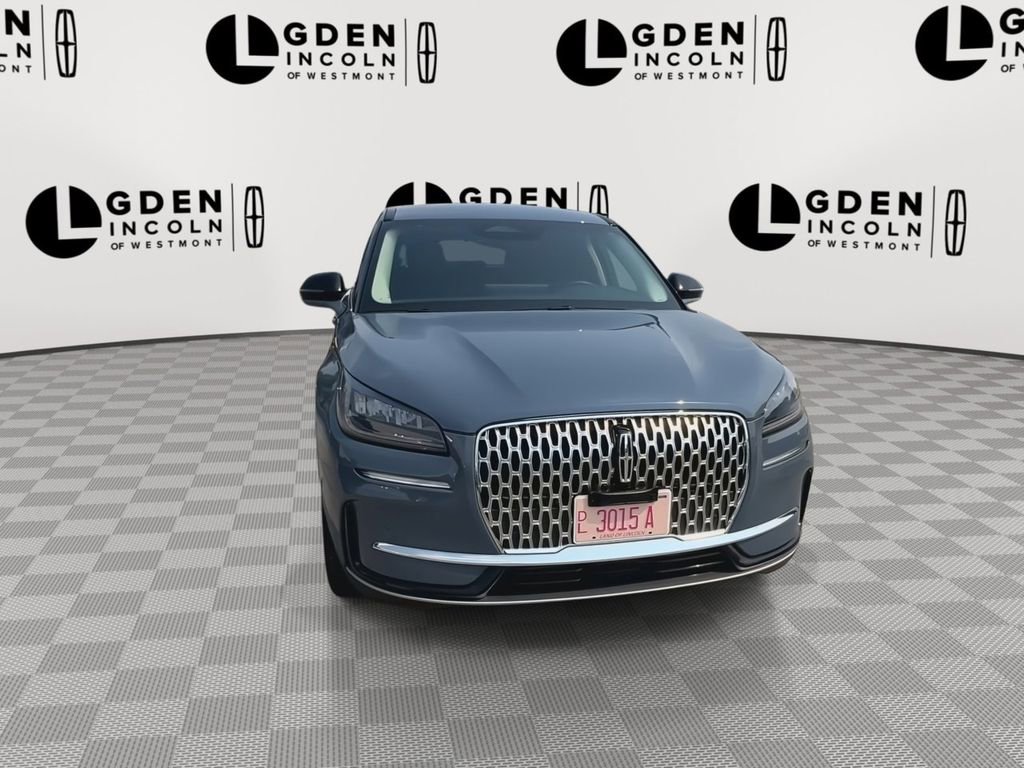 Used 2023 Lincoln Corsair AWD w/ Equipment Group 101A image 3
