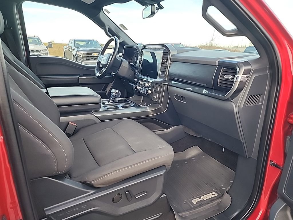 Used 2022 Ford F150 XLT w/ Equipment Group 302A High image 18