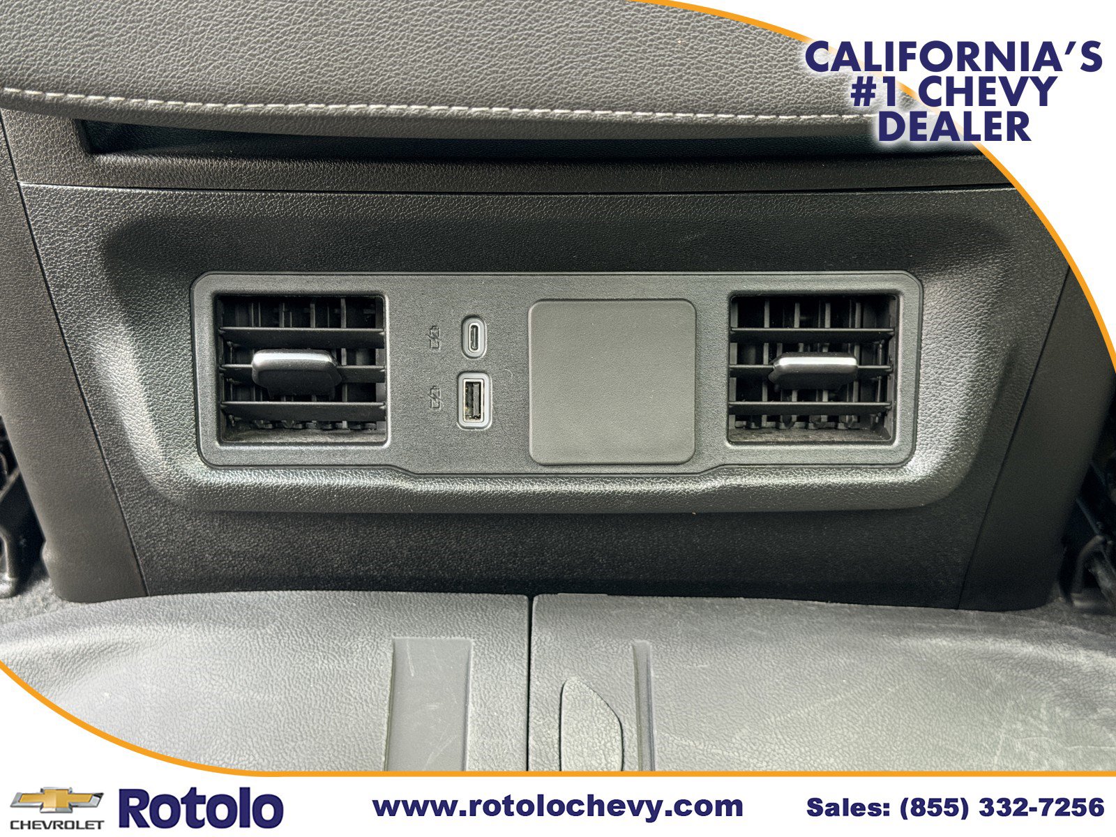 Used 2025 Chevrolet Silverado 1500 Custom Trail Boss w/ Turbomax Blackout Package AWD/4WD image 15