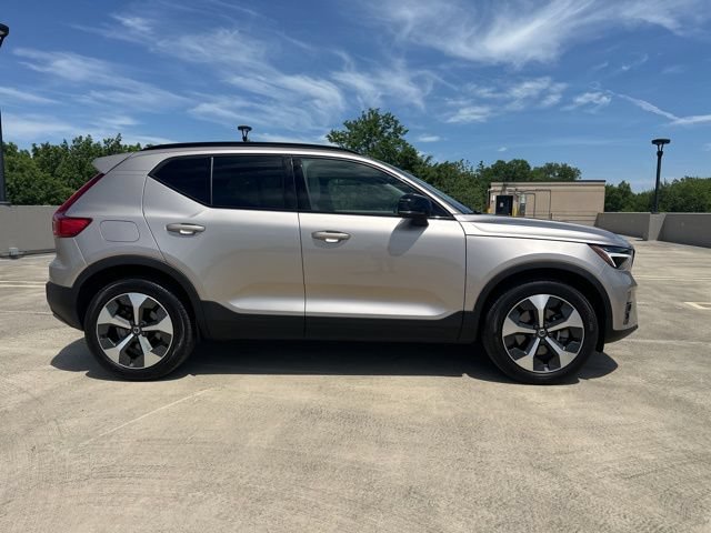 Certified 2023 Volvo XC40 B5 Plus w/ Climate Package AWD/4WD image 8