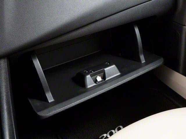 Used 2013 Chrysler 200 Touring FWD image 14