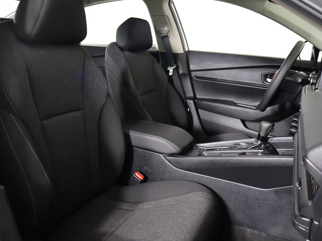 Certified 2025 Honda Accord SE image 30