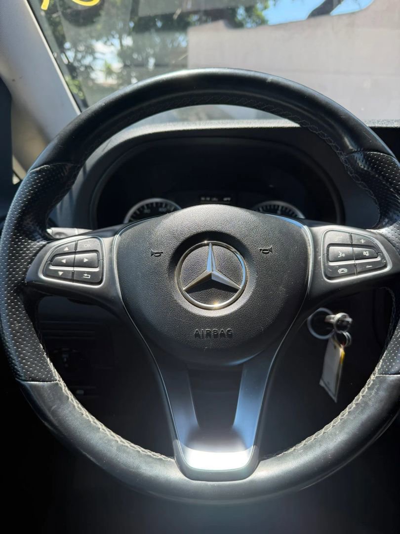 Used 2019 Mercedes-Benz Metris Passenger image 19