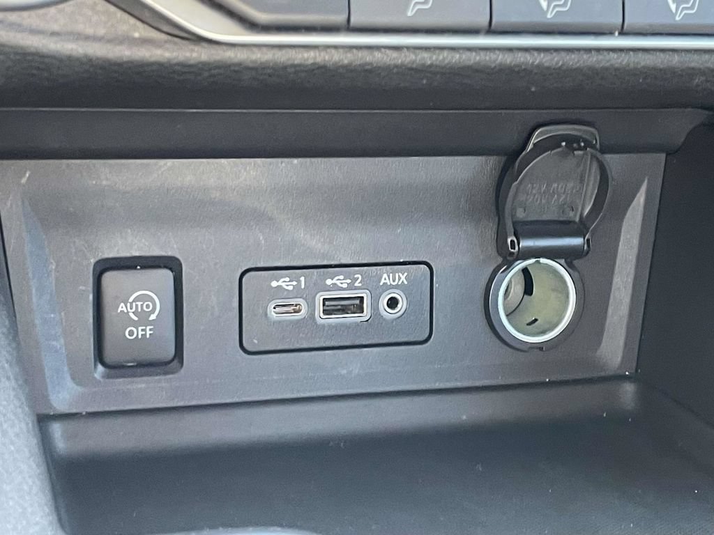 Used 2024 Nissan Sentra SV FWD image 36
