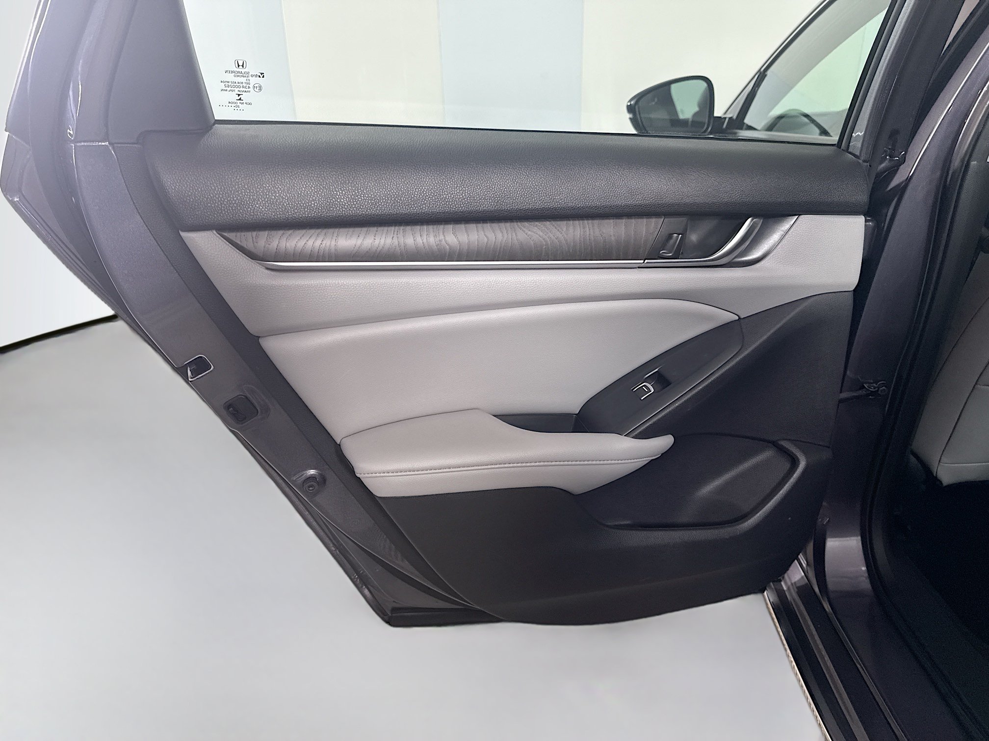 Used 2020 Honda Accord EX-L image 26