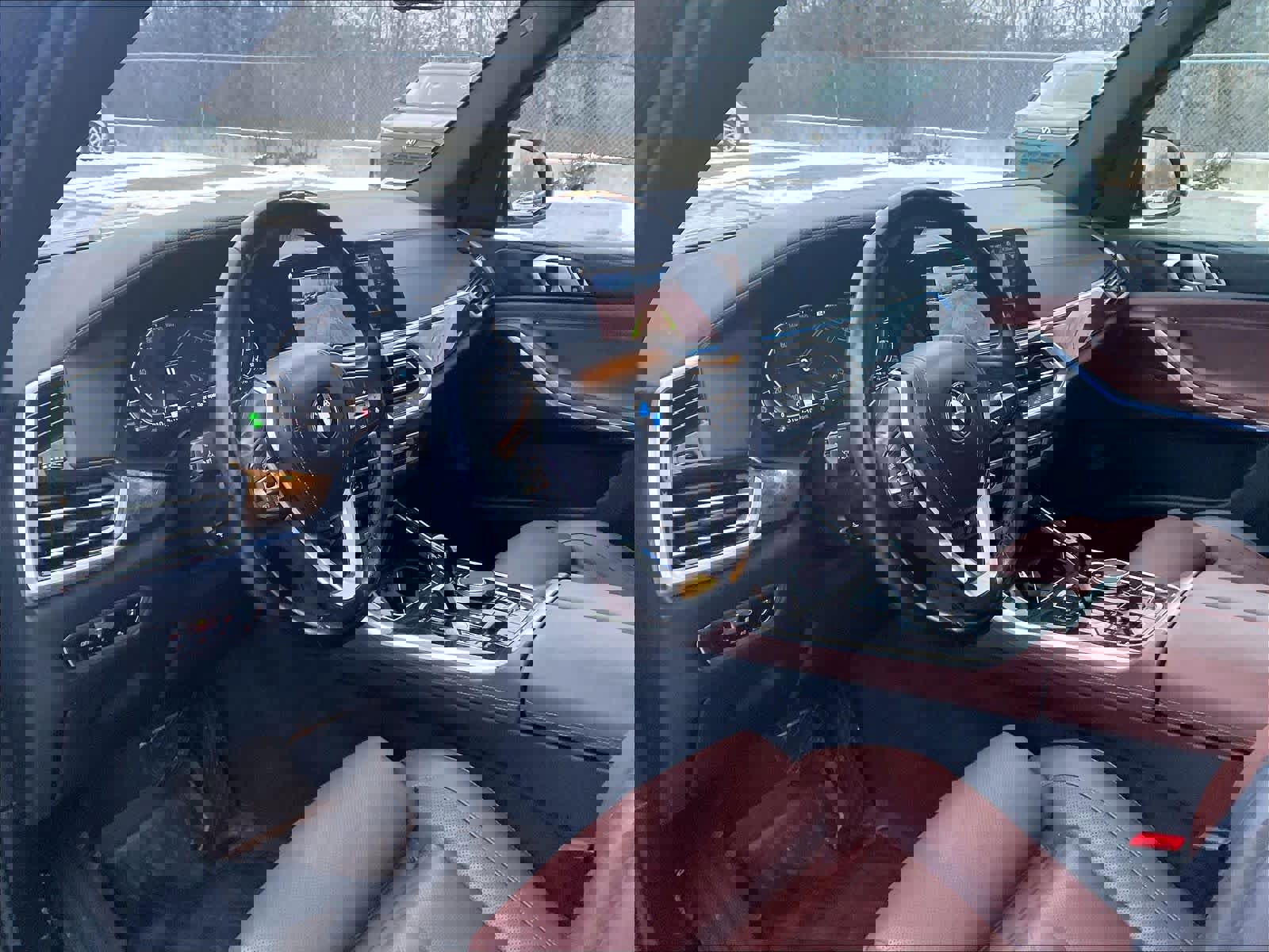 Used 2023 BMW X5 xDrive45e image 8