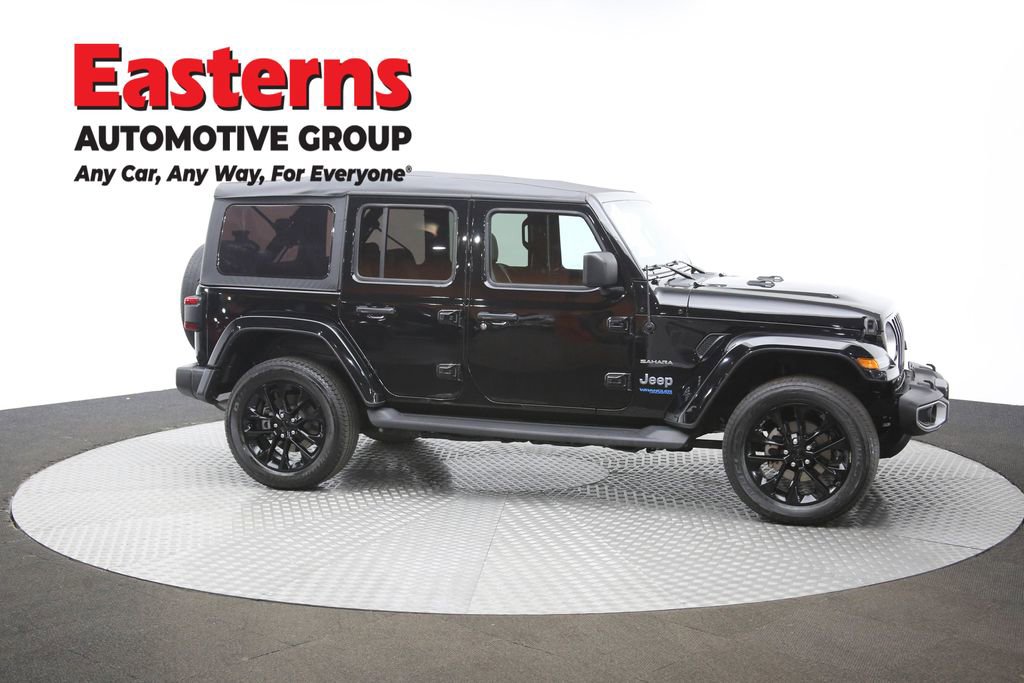 Used 2021 Jeep Wrangler Unlimited Sahara w/ Cold Weather Group AWD/4WD image 47