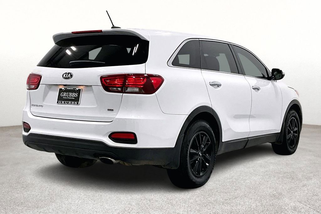 Used 2019 Kia Sorento LX image 2
