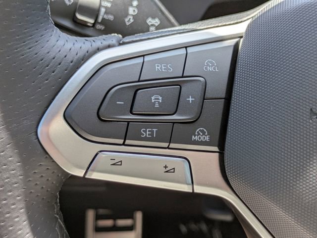 New 2026 Volkswagen Tiguan SE R-Line FWD image 26