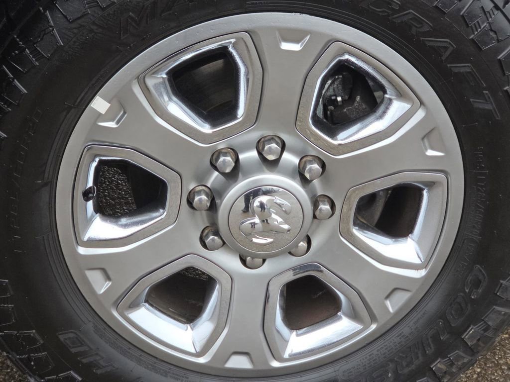 Used 2018 RAM 2500 Laramie w/ Convenience Group image 11