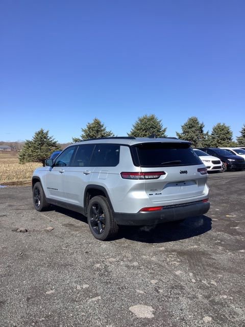 Certified 2021 Jeep Grand Cherokee L Laredo image 5