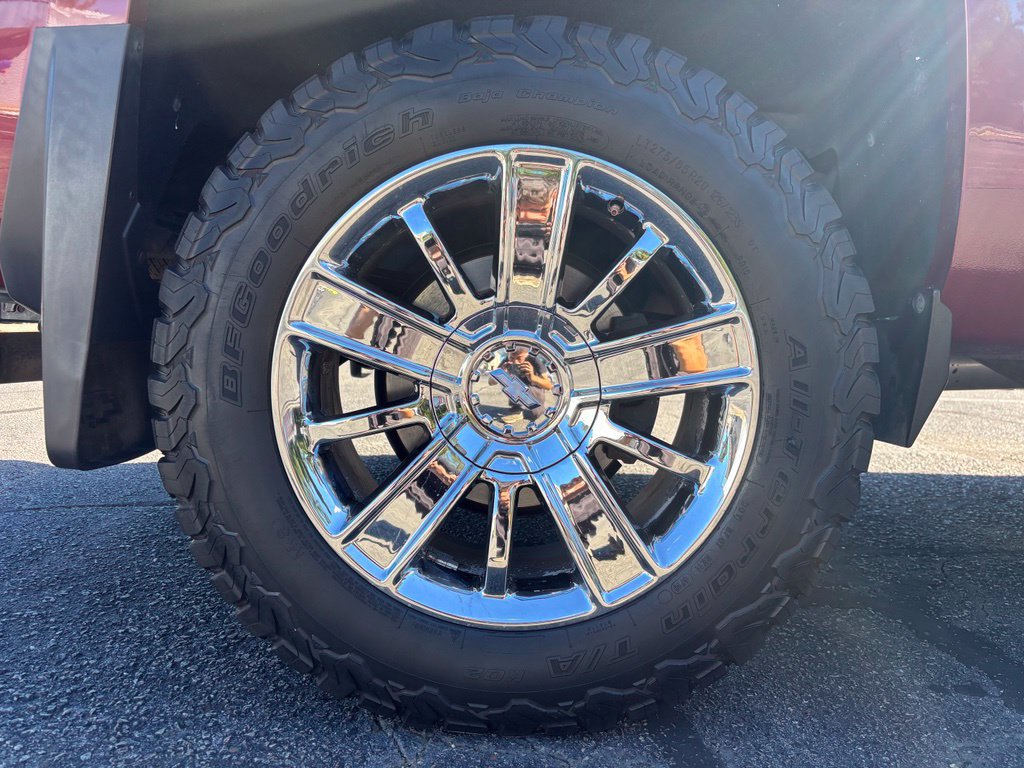 Used 2014 Chevrolet Silverado 1500 High Country w/ High Country Premium Package AWD/4WD image 14