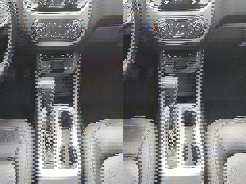 Used 2019 Chevrolet Colorado ZR2 image 11