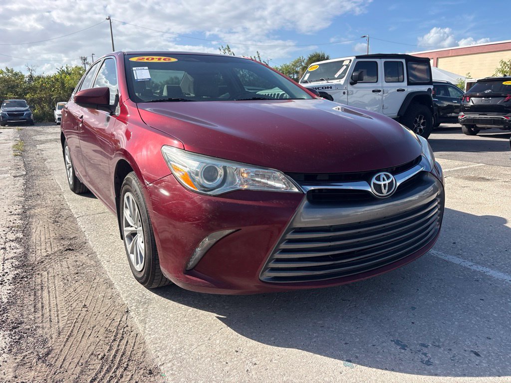 Used 2016 Toyota Camry LE