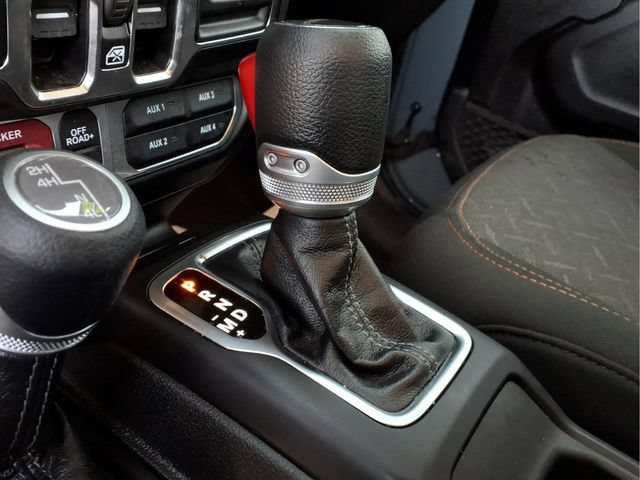 Used 2024 Jeep Gladiator Mojave w/ Safety Group AWD/4WD image 15