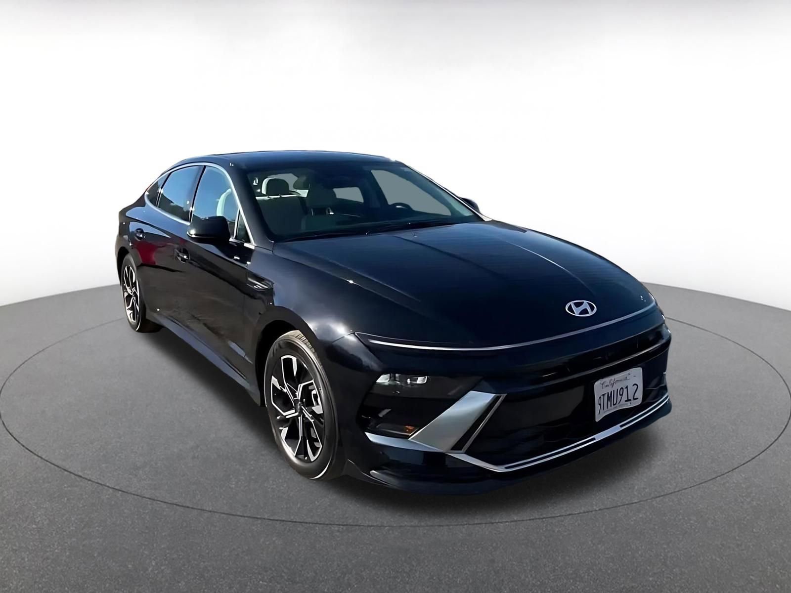 Used 2025 Hyundai Sonata SEL image 3