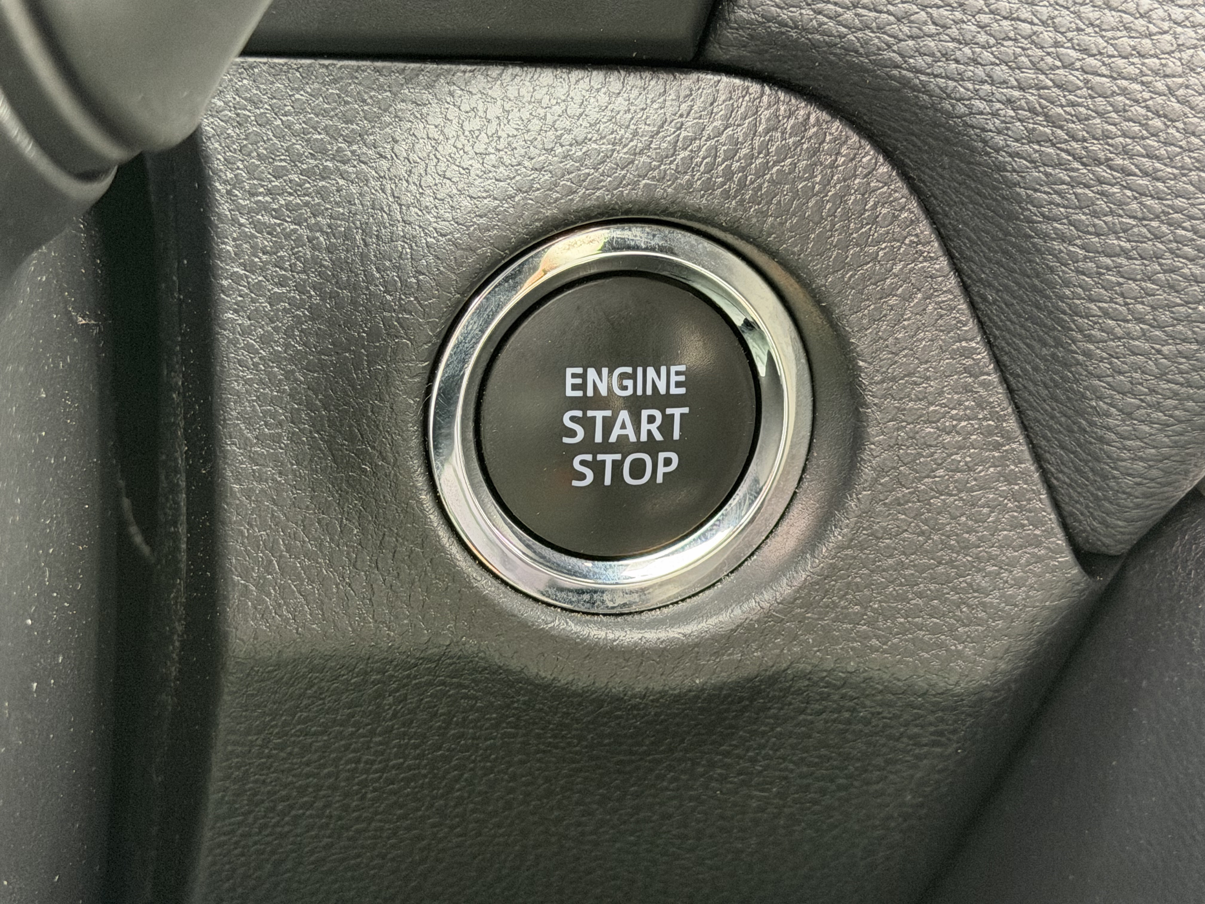 Certified 2025 Toyota RAV4 XLE AWD/4WD image 29