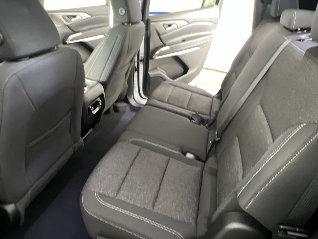 Certified 2025 Chevrolet Traverse LT w/ Sun and Wheel Package image 26