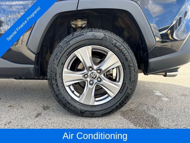 Used 2022 Toyota RAV4 XLE image 26