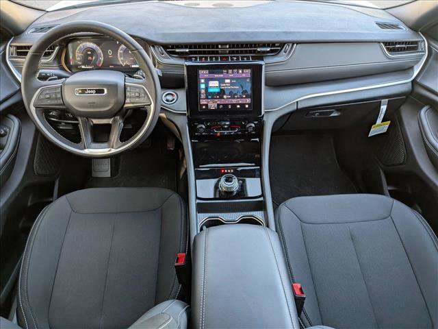 New 2025 Jeep Grand Cherokee L Laredo w/ Luxury Tech Group I AWD/4WD image 16