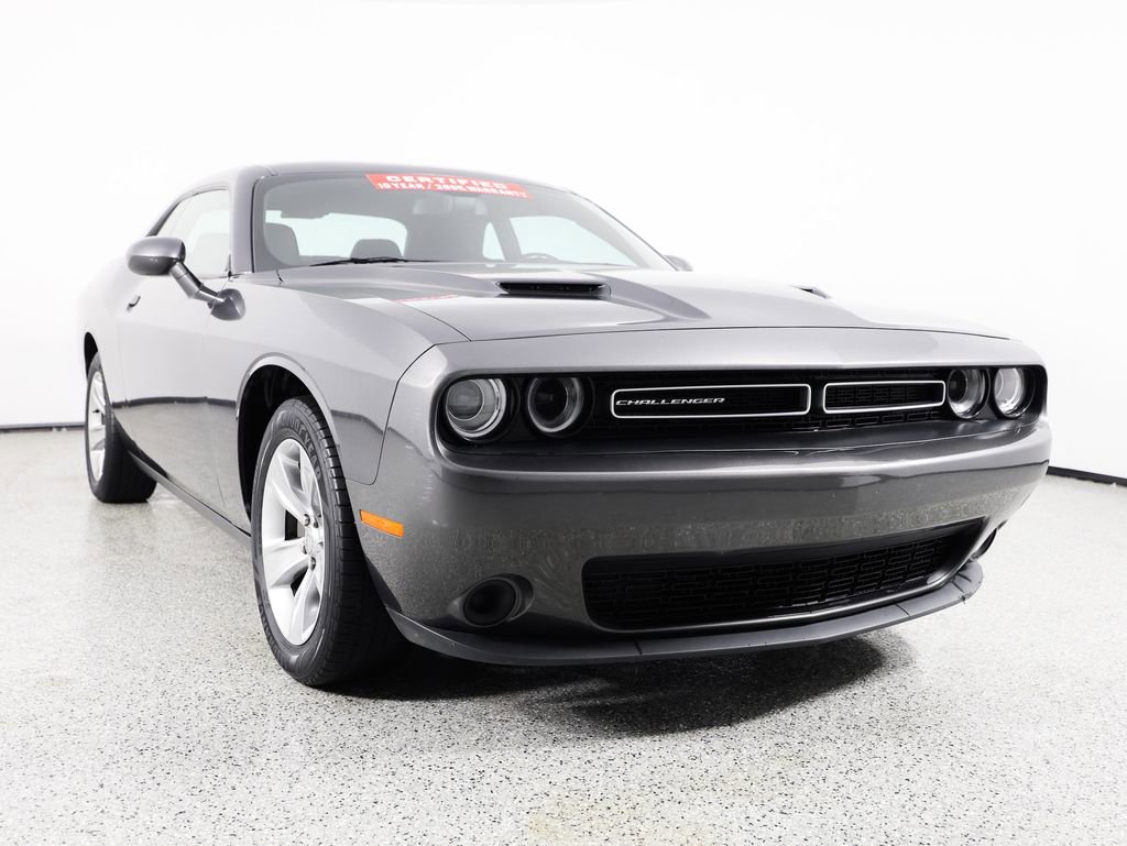 Used 2021 Dodge Challenger SXT image 10