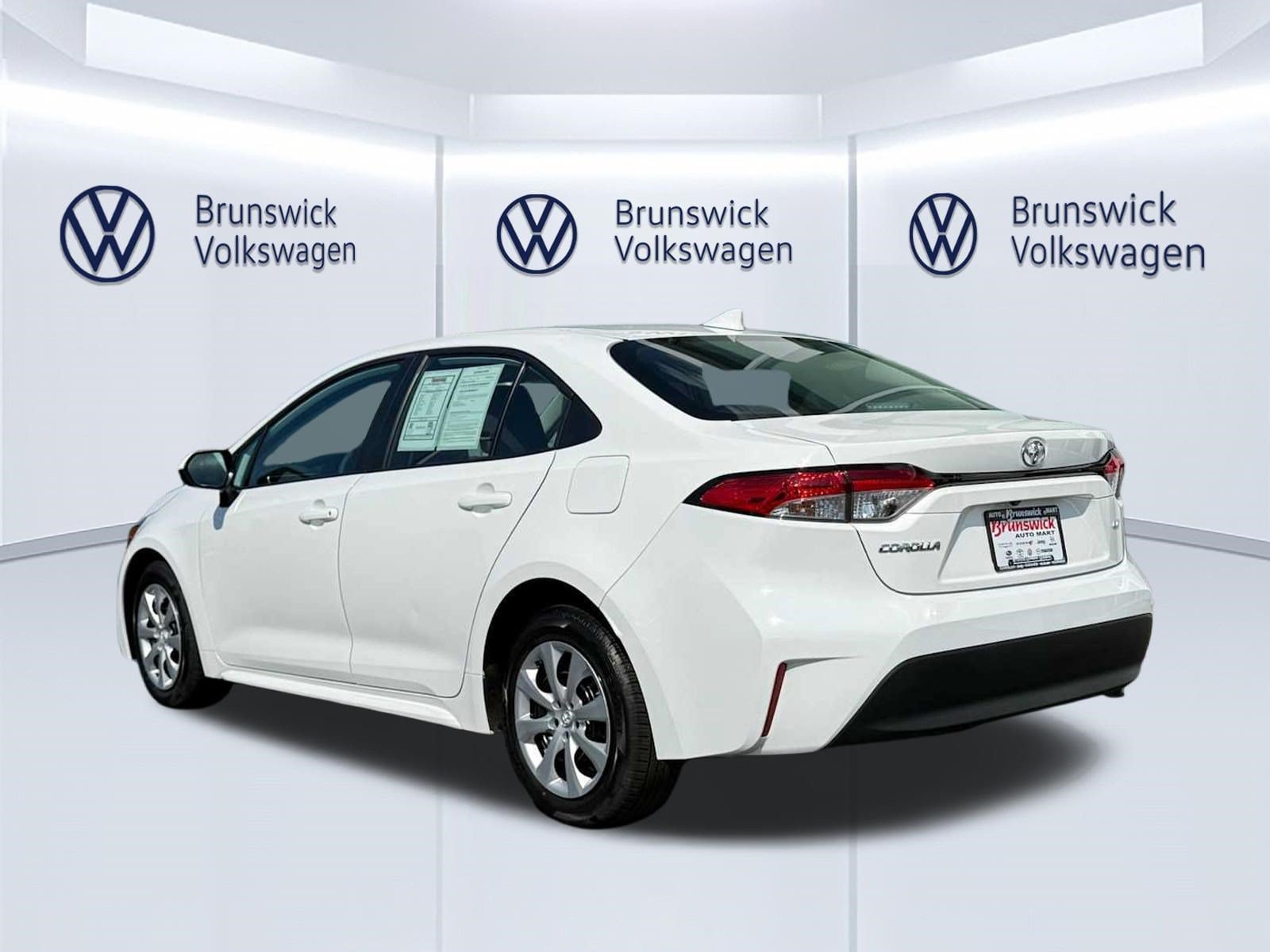 Certified 2024 Toyota Corolla LE FWD image 6