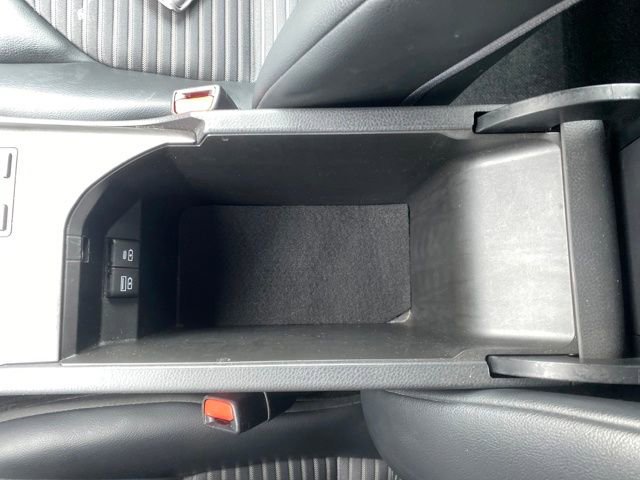 Used 2022 Toyota Camry SE image 14