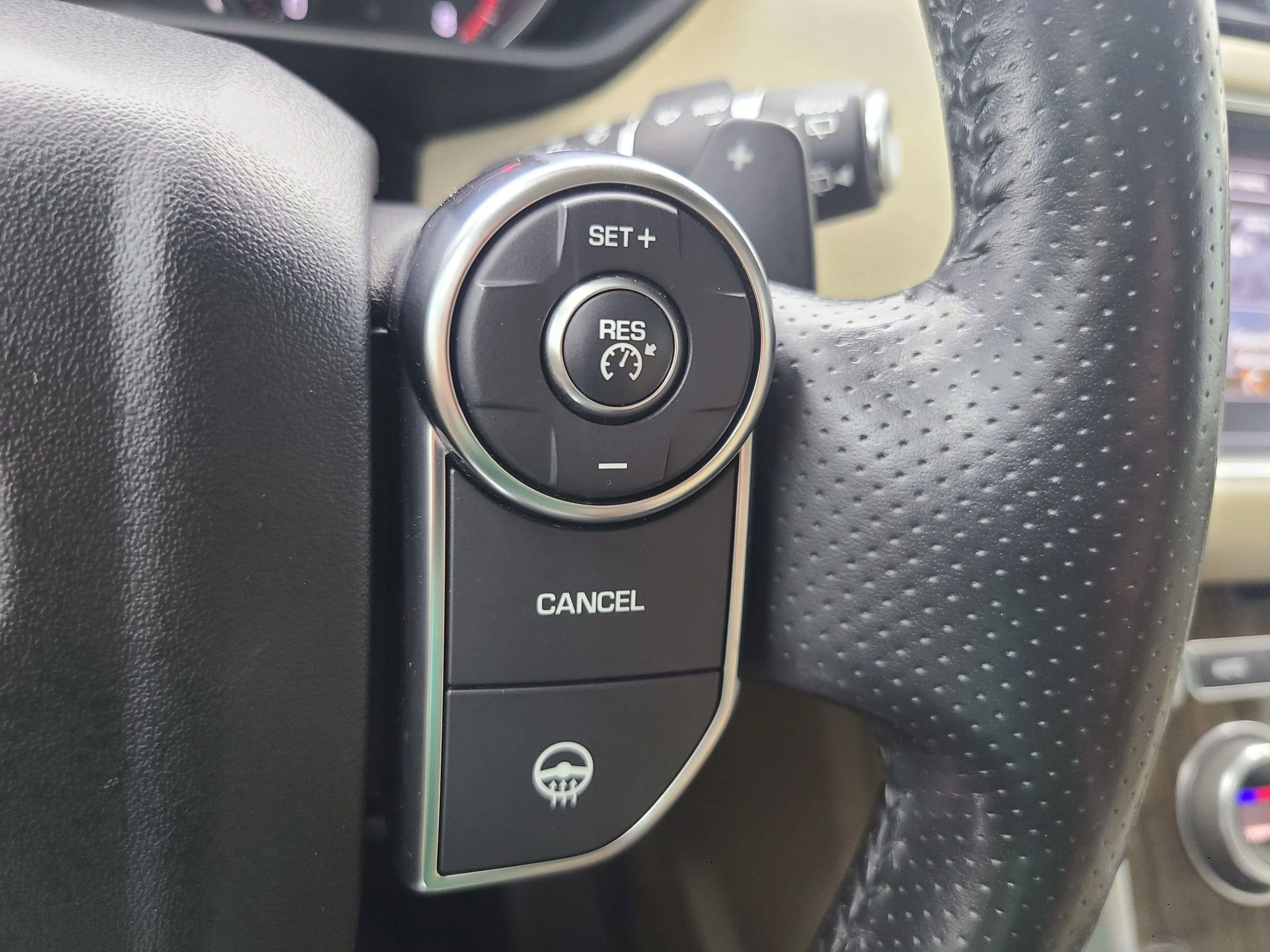 Used 2016 Land Rover Range Rover Sport Supercharged image 31