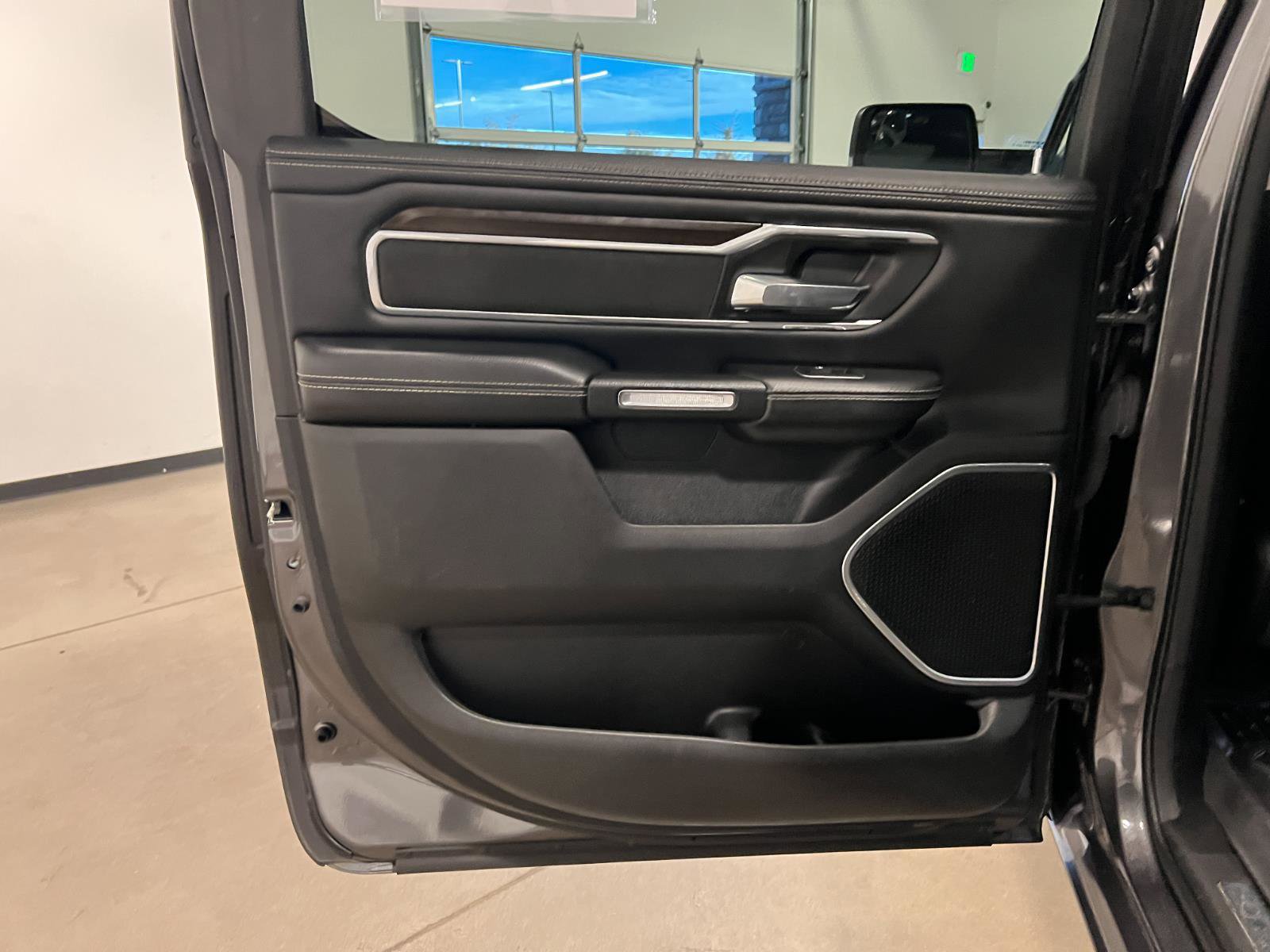 Used 2022 RAM 1500 Laramie image 29