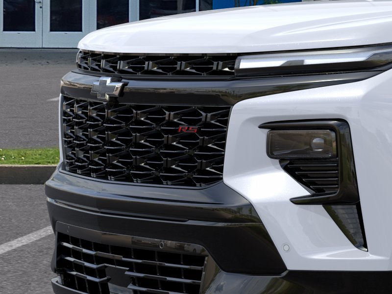 New 2027 Chevrolet Traverse RS FWD image 15