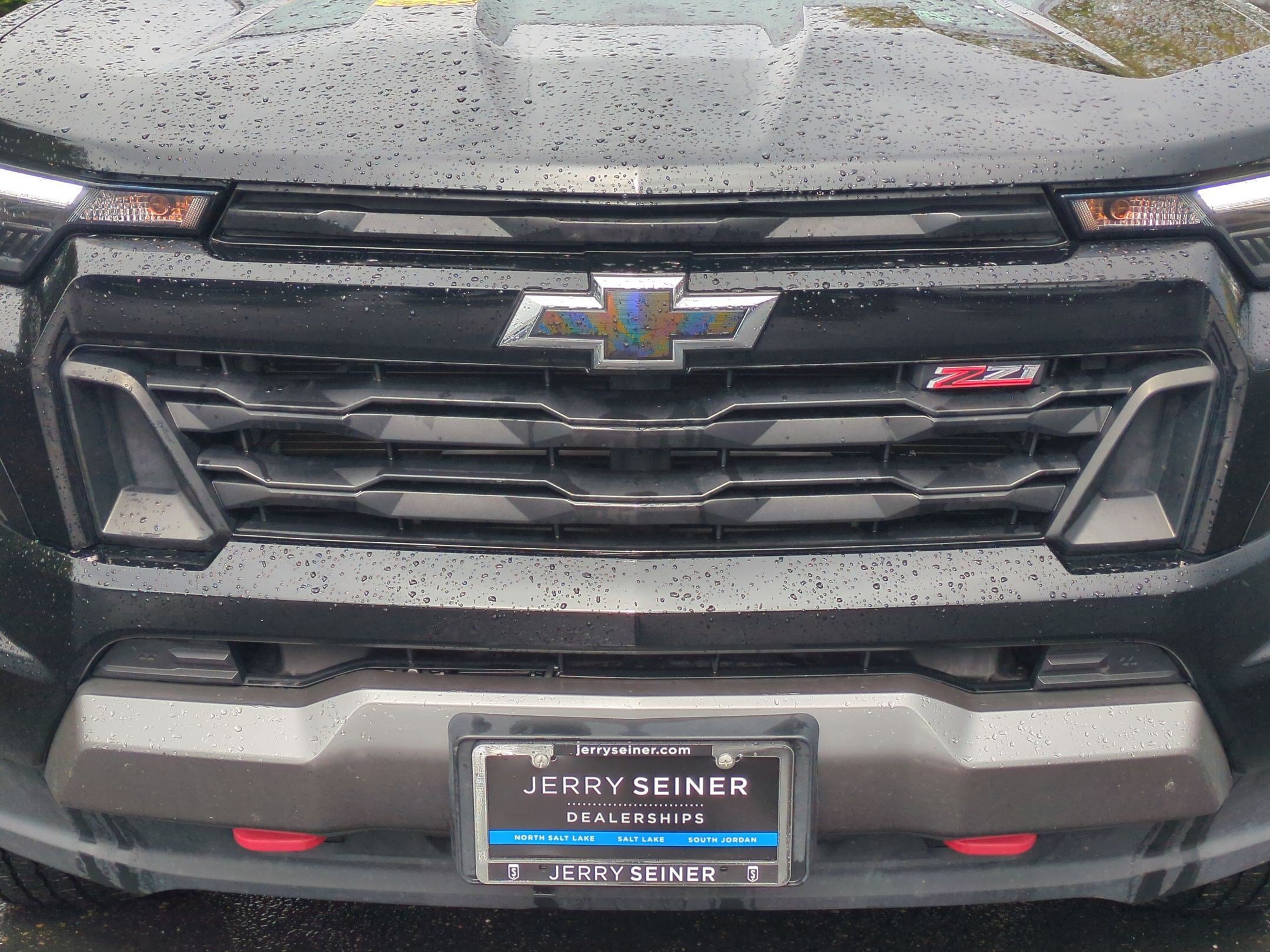 Certified 2023 Chevrolet Colorado Z71 w/ Advanced Trailering Package AWD/4WD image 11