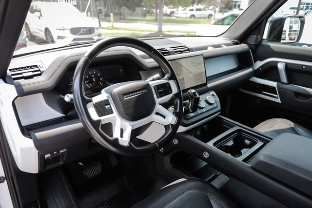 Used 2022 Land Rover Defender 110 X-Dynamic SE AWD/4WD image 26