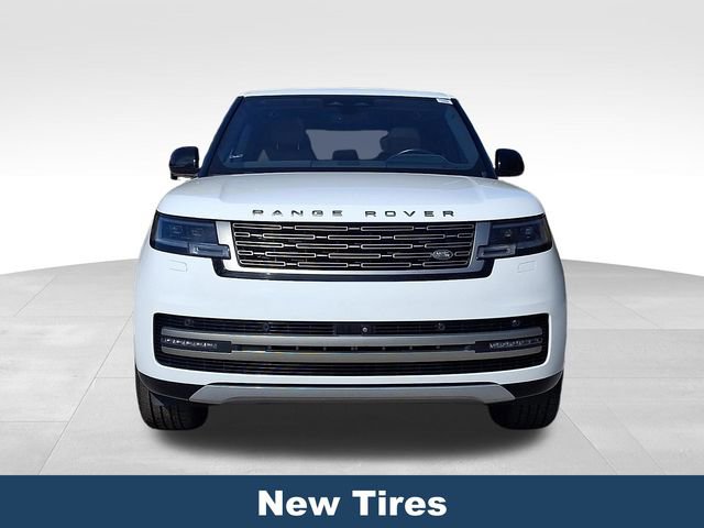 Used 2023 Land Rover Range Rover Long Wheelbase SE AWD/4WD image 3