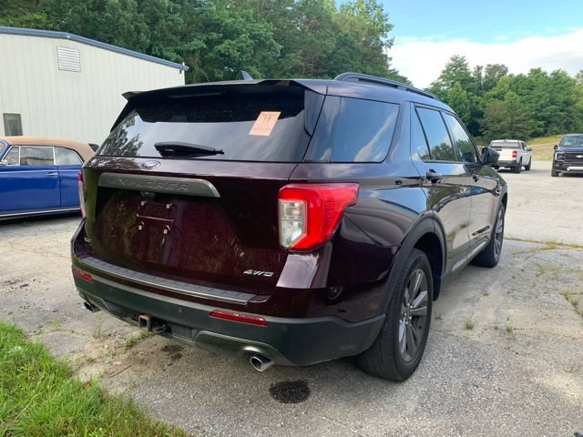 Used 2023 Ford Explorer XLT w/ Equipment Group 202A AWD/4WD image 8