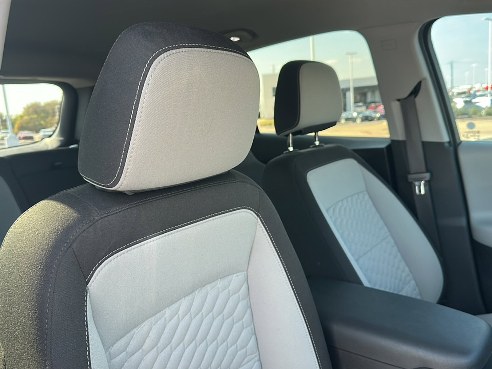 Used 2020 Chevrolet Equinox LT image 24