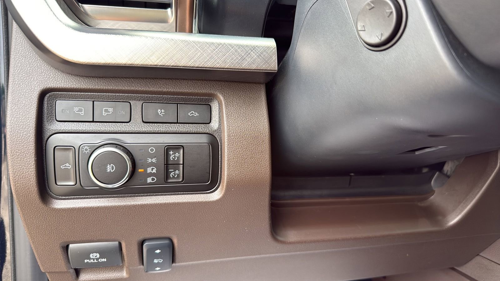 Used 2024 Ford F250 King Ranch w/ FX4 Off-Road Package AWD/4WD image 17