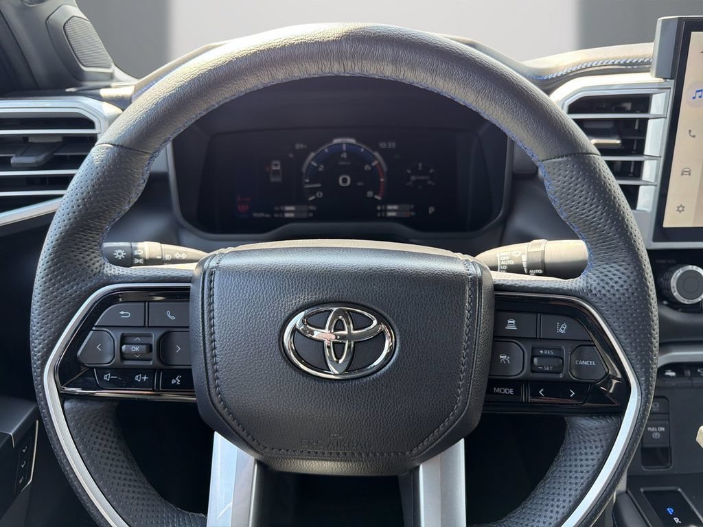 Used 2025 Toyota Tundra Platinum AWD/4WD image 21