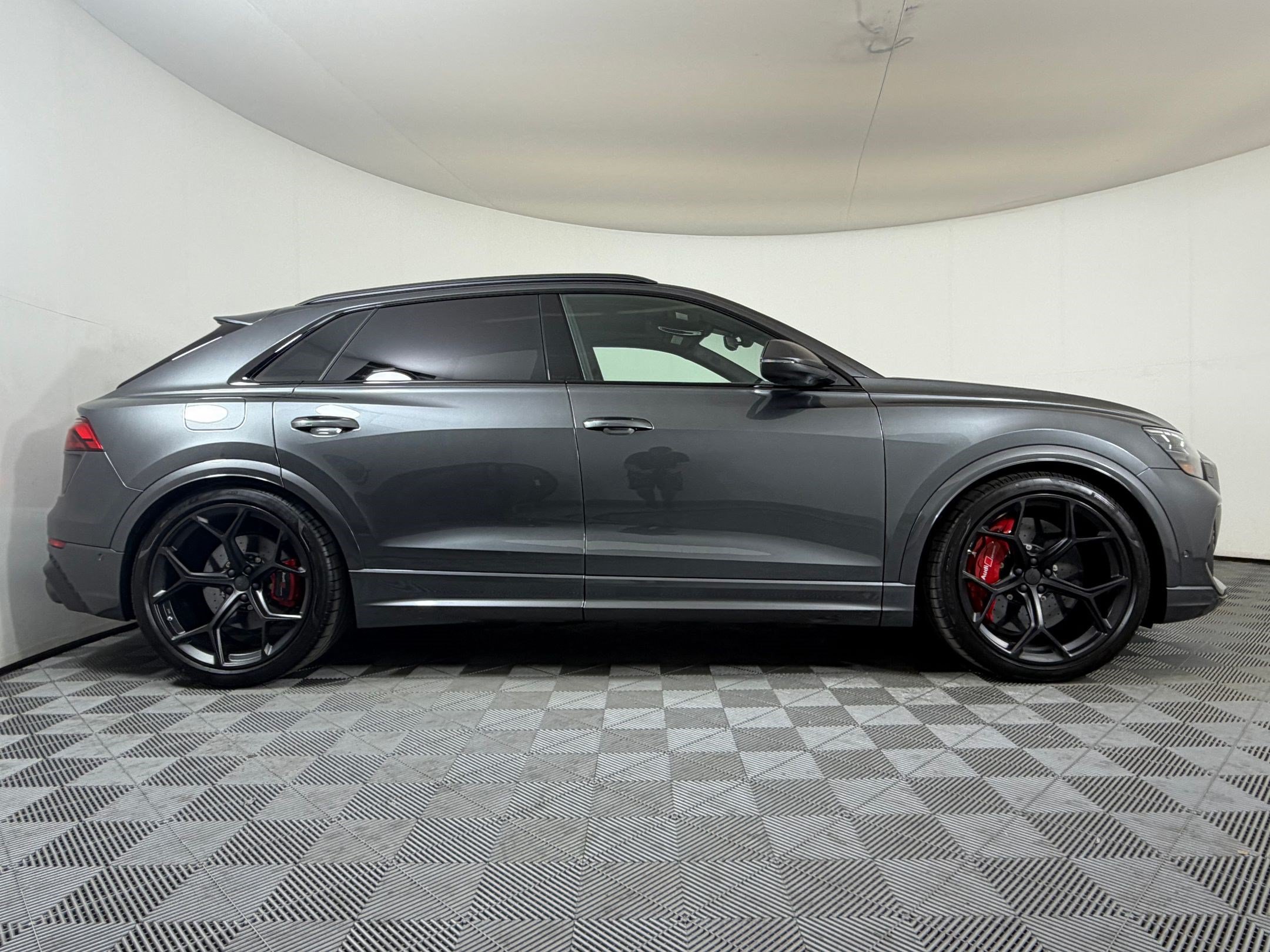 New 2027 Audi RS Q8 performance AWD/4WD image 8