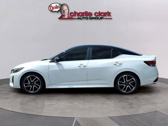 Certified 2025 Nissan Sentra SR w/ SR Premium Package FWD image 2