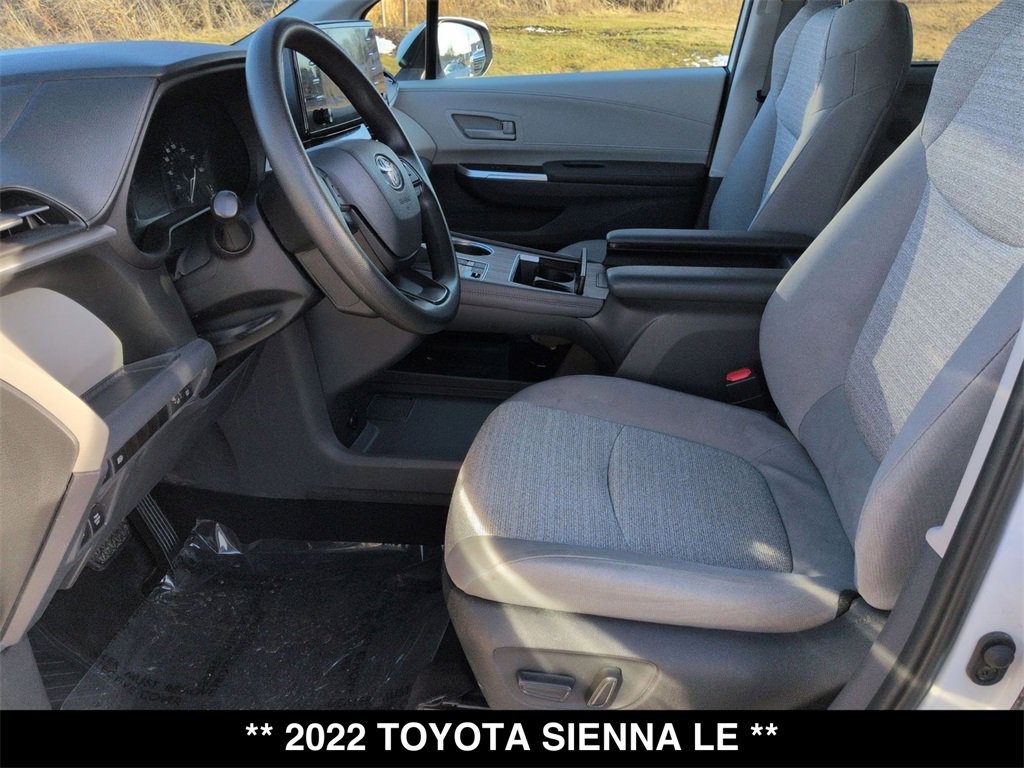 Used 2022 Toyota Sienna LE image 20
