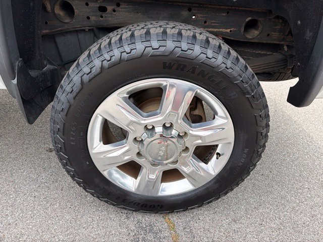 Used 2017 GMC Sierra 2500 SLT w/ Duramax Plus Package AWD/4WD image 35