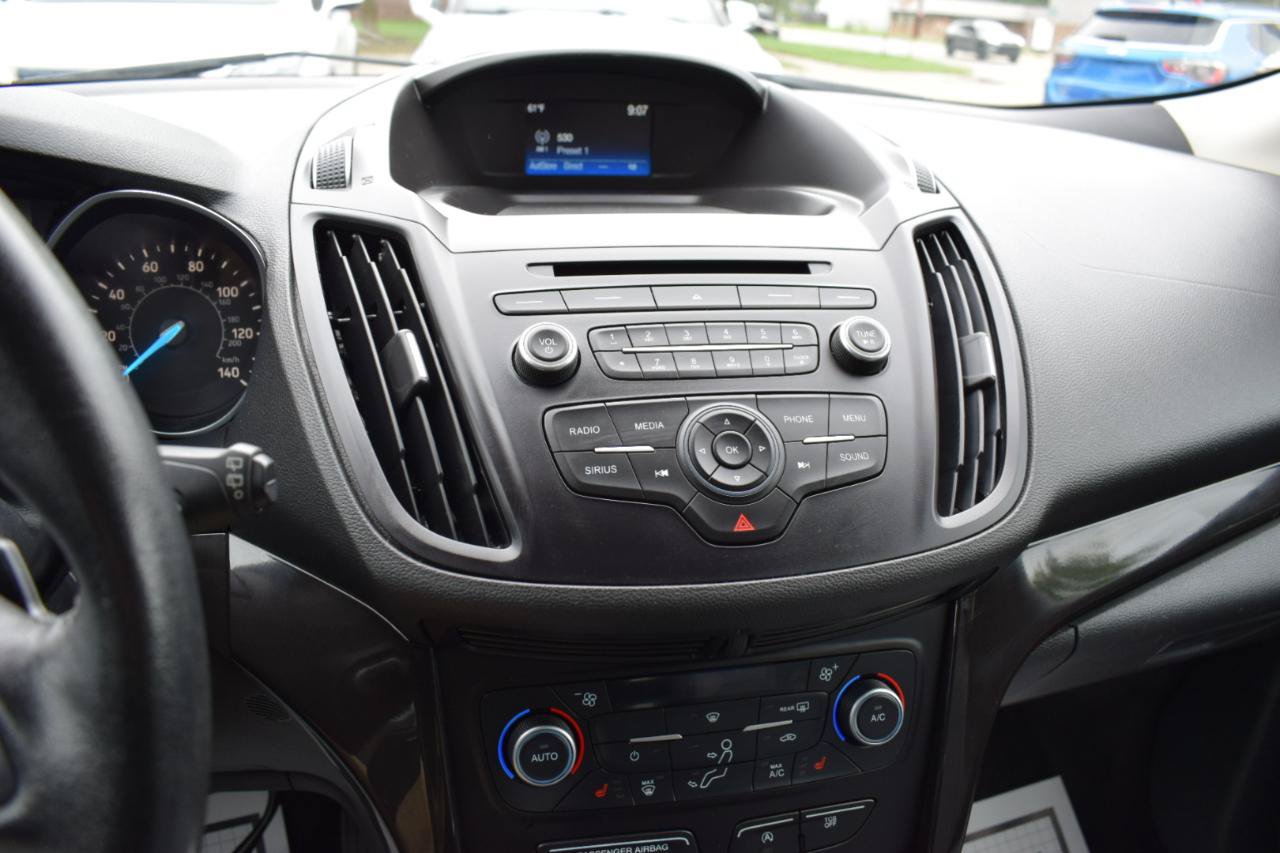 Used 2018 Ford Escape SE w/ SE Sport Appearance Package AWD/4WD image 21
