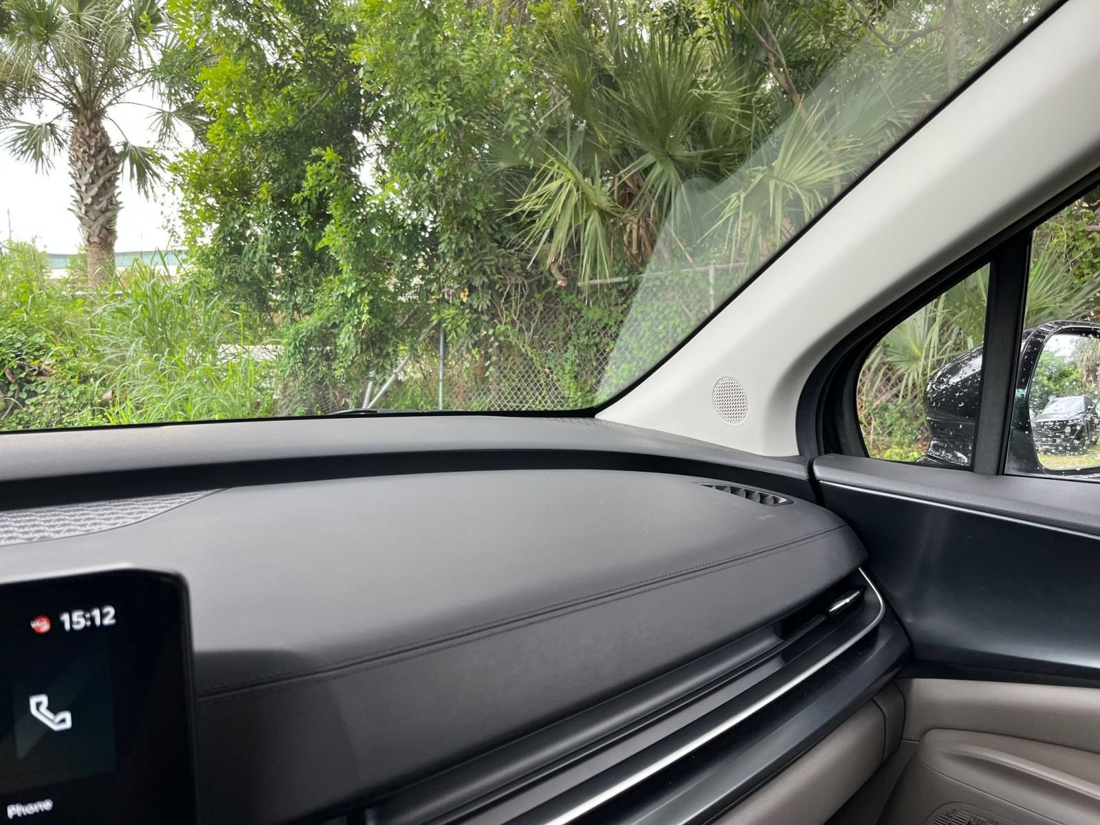 Used 2026 Kia Carnival FWD image 37