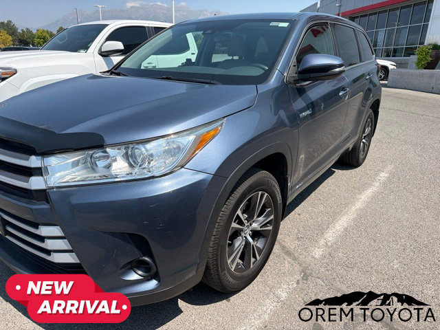 Used 2018 Toyota Highlander LE AWD/4WD image 17