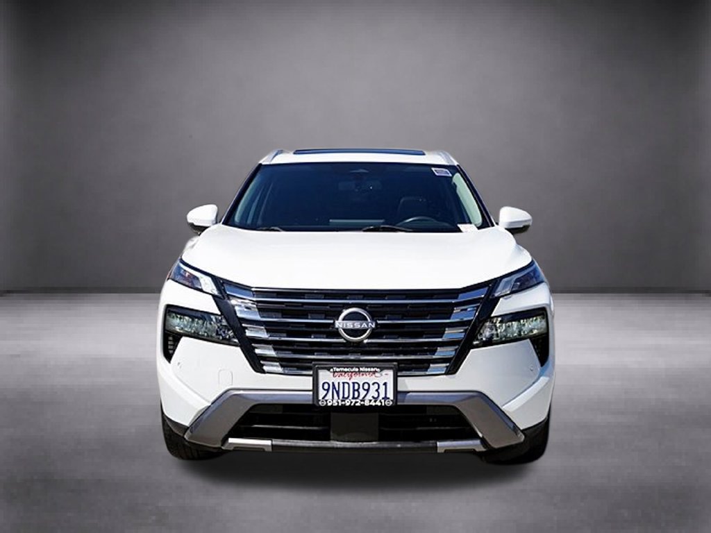 Used 2024 Nissan Rogue SL w/ SL Premium Package FWD image 11