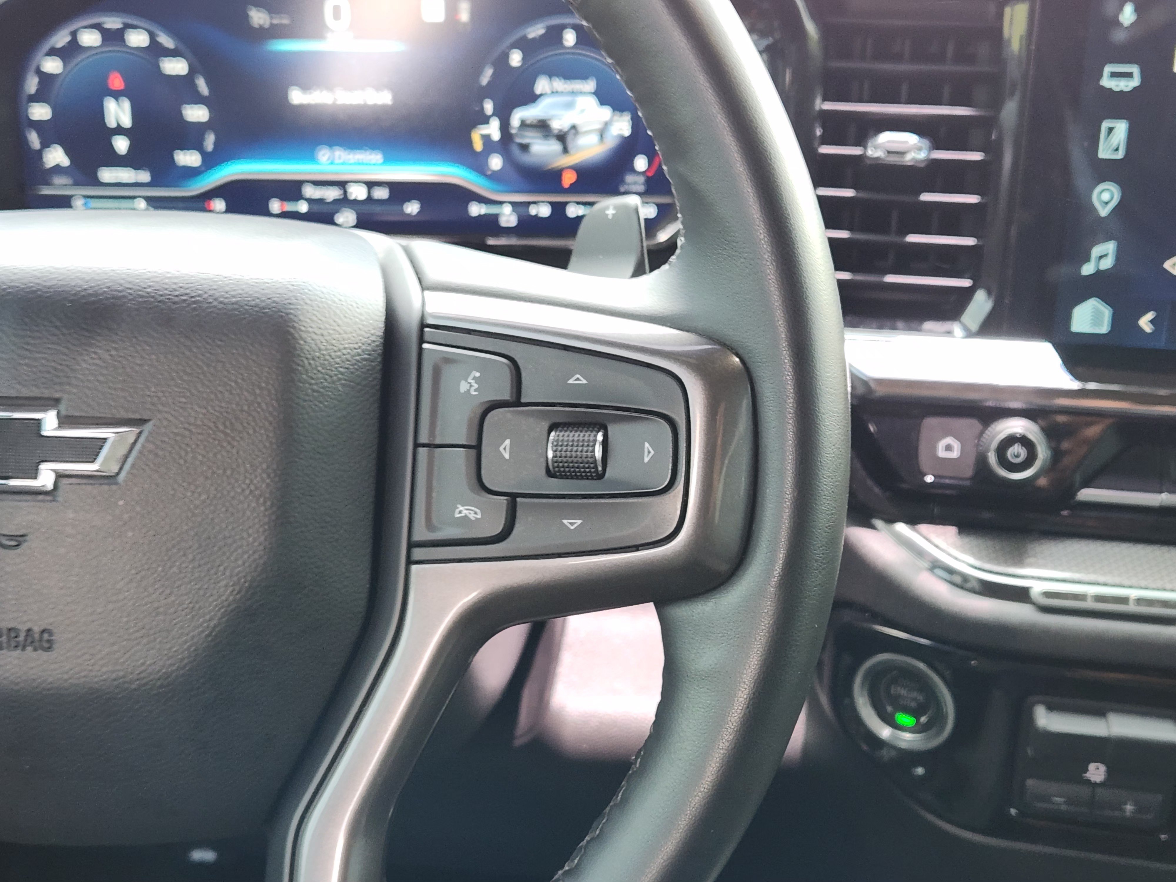 Used 2023 Chevrolet Silverado 1500 ZR2 w/ Technology Package AWD/4WD image 29