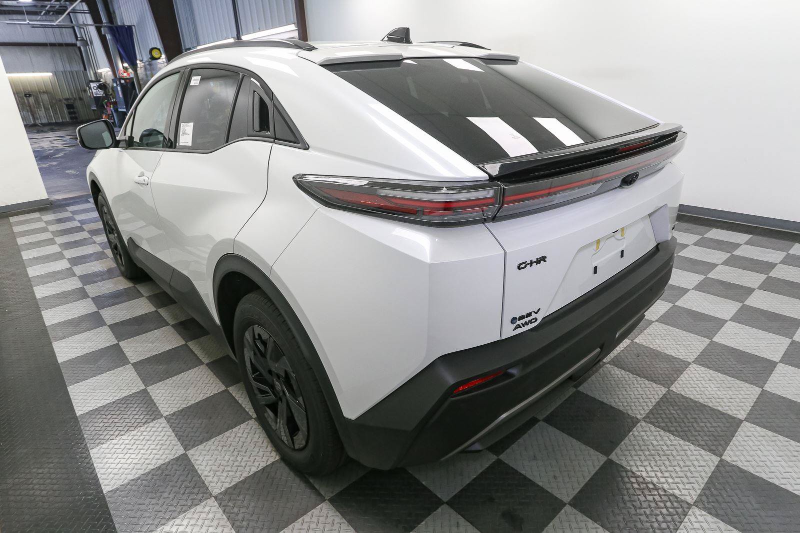 New 2026 Toyota C-HR AWD/4WD image 9
